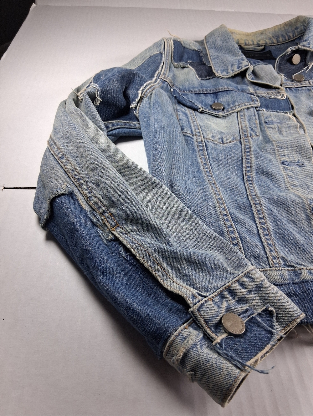 Allsaints Y2K Distressed Jean Jacket Womens Size U.S-8 - Picture 4 of 16